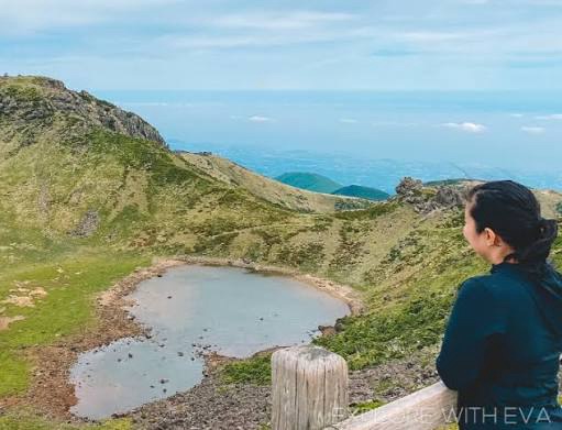 Climbing Hallasan Mountain: A Complete 2025 Hiking Guide